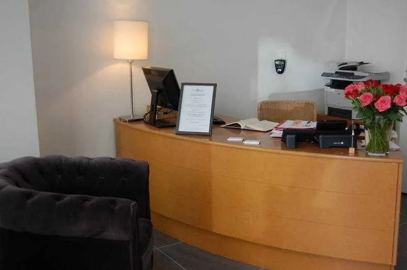 ** Hotel La Maison Montparnasse Paris France